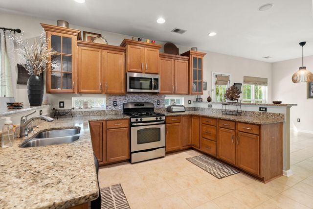 2015 Gunpowder Court, Summerville, SC 29485