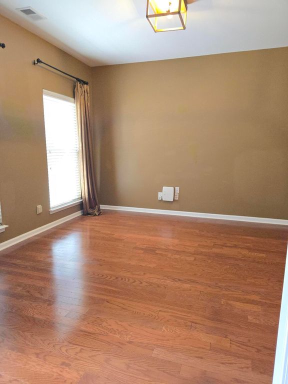 Image 10 of property listing at 2015 Gunpowder Court, Summerville, SC 29485