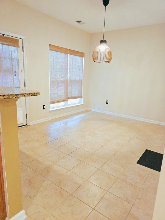 Image 22 of property listing at 2015 Gunpowder Court, Summerville, SC 29485