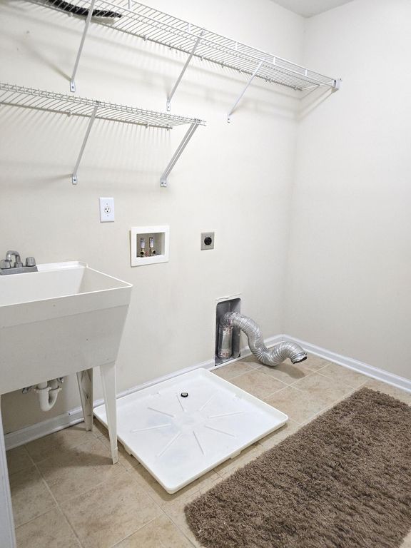 Image 38 of property listing at 2015 Gunpowder Court, Summerville, SC 29485