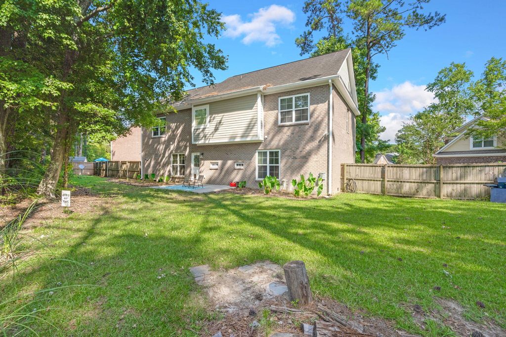 Image 42 of property listing at 2015 Gunpowder Court, Summerville, SC 29485