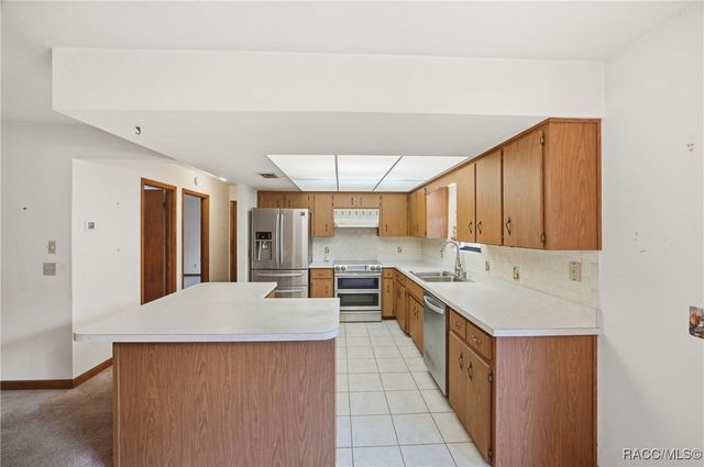 3899 E Riverside Drive, Dunnellon, FL 34434