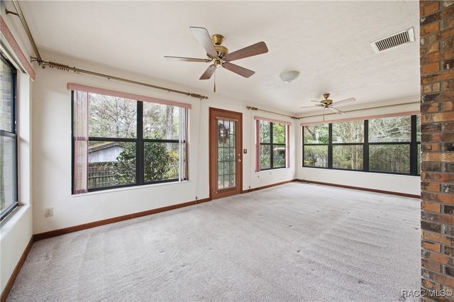 3899 E Riverside Drive, Dunnellon, FL 34434