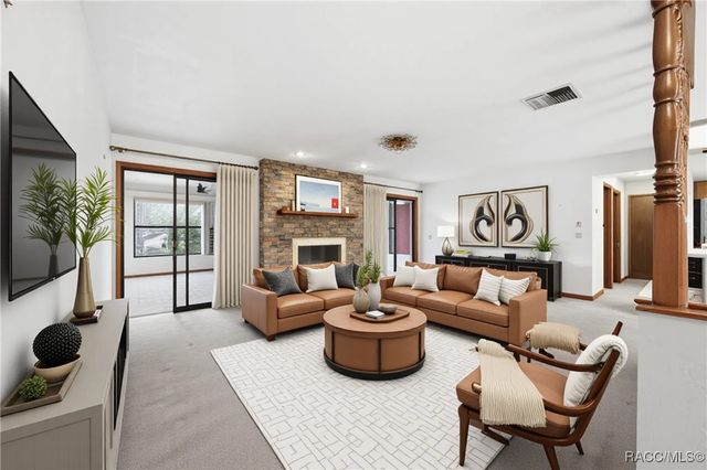 3899 E Riverside Drive, Dunnellon, FL 34434