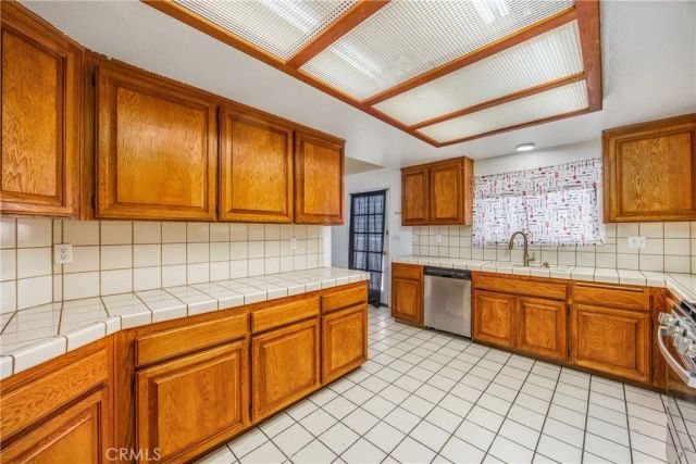 12411 Spring Valley, Victorville, CA 92395