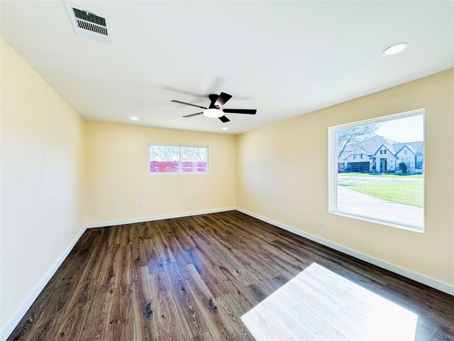 6300 Lumley Road, Mesquite, TX 75181