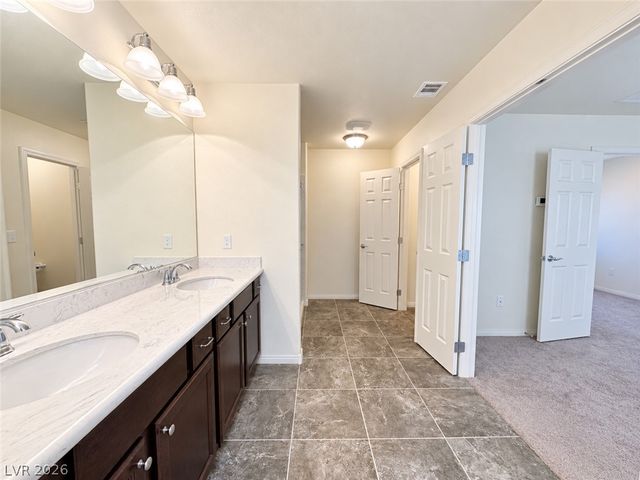 9822 Lone Canary Court, Las Vegas, NV 89141