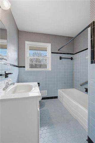 530 Morningside Drive, Lawrenceville, GA 30043