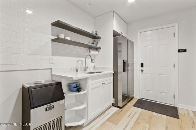 2025 ART MUSEUM Drive, Jacksonville, FL 32207