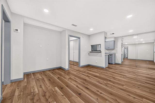 3102 Knotty Oaks Trail, Houston, TX 77045