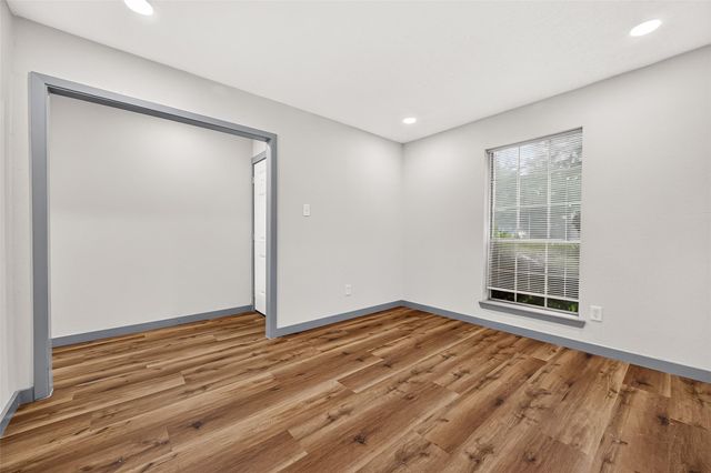 3102 Knotty Oaks Trail, Houston, TX 77045