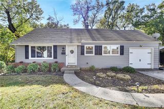 6611 W 73rd Street, Overland Park, KS 66204