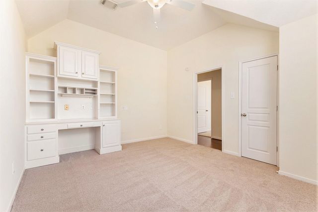 15 Larks Aire Place, The Woodlands, TX 77381