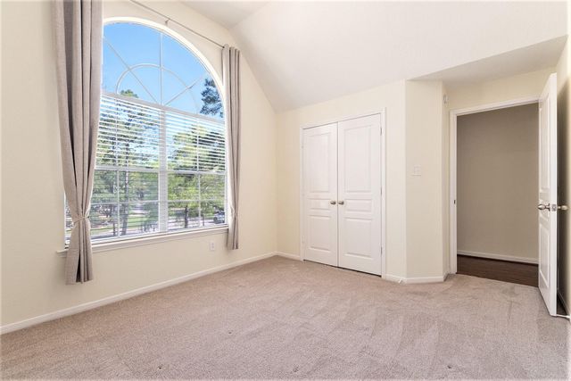 15 Larks Aire Place, The Woodlands, TX 77381