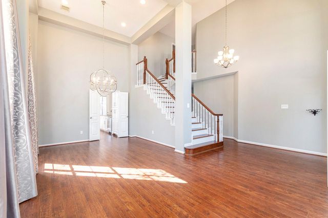 15 Larks Aire Place, The Woodlands, TX 77381