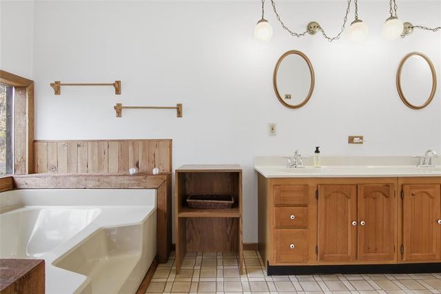 3418 Remington Road, Eau Claire, WI 54701