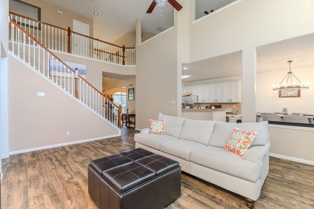 8303 Hayden Cove Drive, Tomball, TX 77375