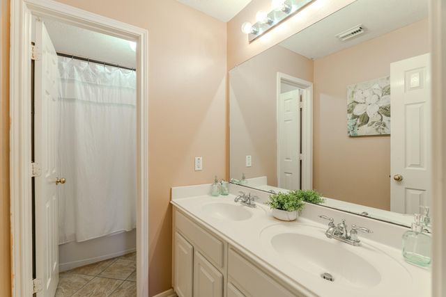 8303 Hayden Cove Drive, Tomball, TX 77375