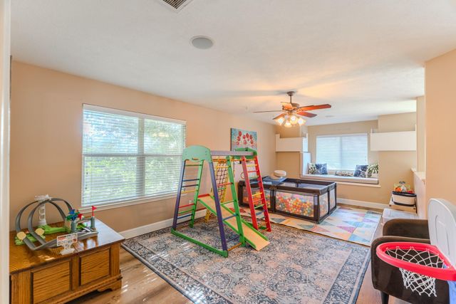 8303 Hayden Cove Drive, Tomball, TX 77375