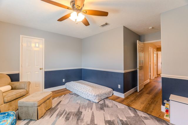 8303 Hayden Cove Drive, Tomball, TX 77375