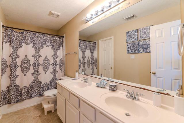 8303 Hayden Cove Drive, Tomball, TX 77375