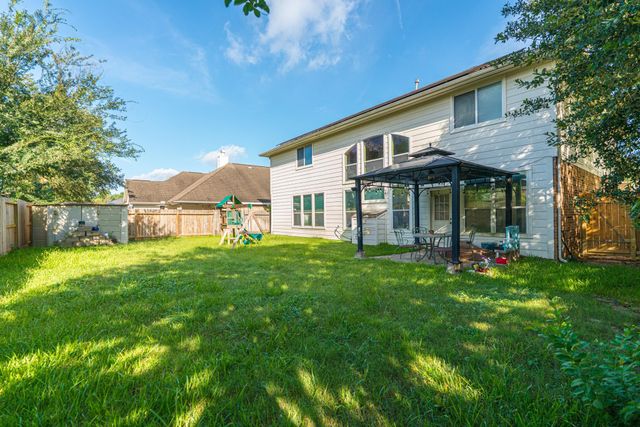 8303 Hayden Cove Drive, Tomball, TX 77375
