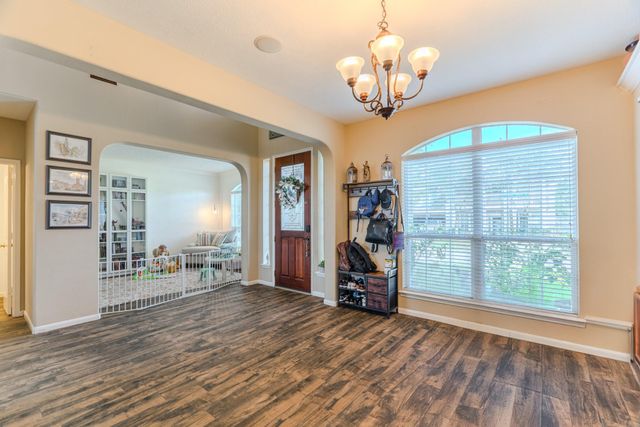 8303 Hayden Cove Drive, Tomball, TX 77375