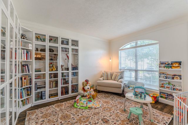 8303 Hayden Cove Drive, Tomball, TX 77375