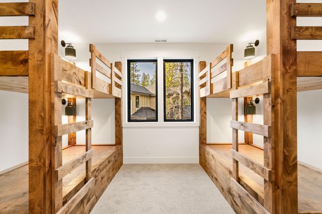 18211 Basalt Lane 328, Bend, OR 97707