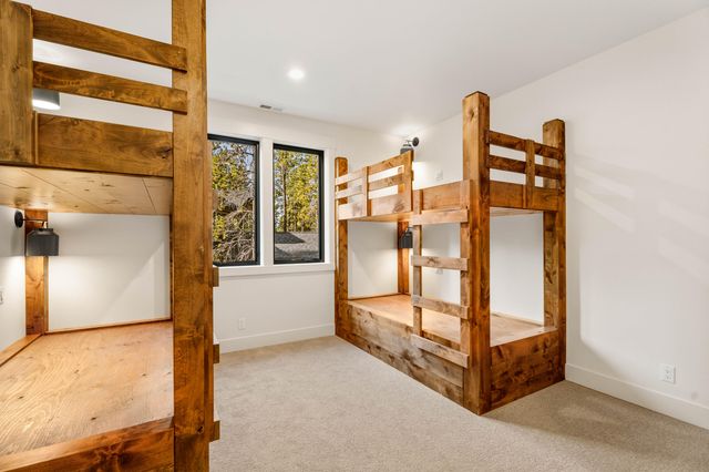 18211 Basalt Lane 328, Bend, OR 97707