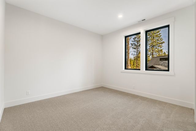 18211 Basalt Lane 328, Bend, OR 97707