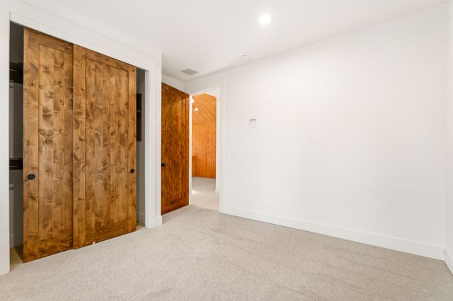 18211 Basalt Lane 328, Bend, OR 97707