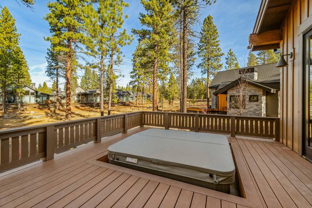 18211 Basalt Lane 328, Bend, OR 97707