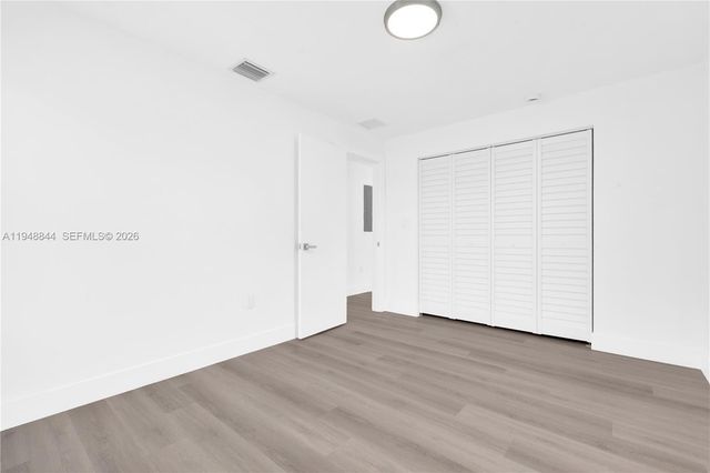 2310 NW 155th St, Miami Gardens, FL 33054