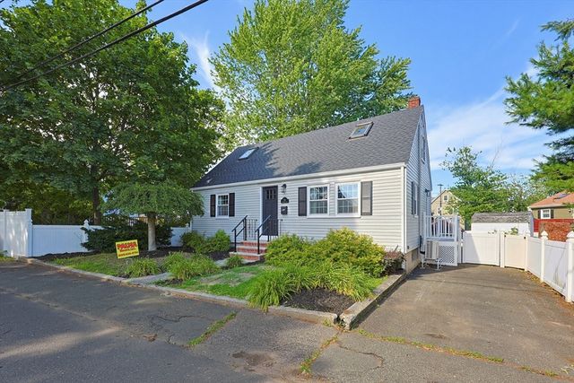 104 Fairmount Ave, Saugus, MA 01906