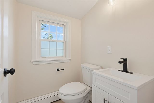 104 Fairmount Ave, Saugus, MA 01906