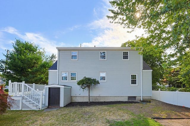104 Fairmount Ave, Saugus, MA 01906