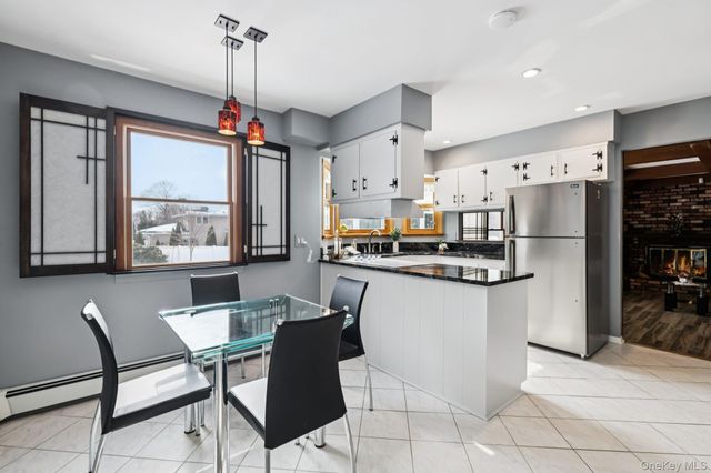 28 Sycamore Avenue, Lake Grove, NY 11755