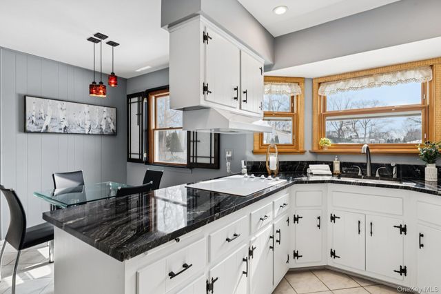 28 Sycamore Avenue, Lake Grove, NY 11755