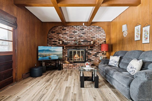 28 Sycamore Avenue, Lake Grove, NY 11755