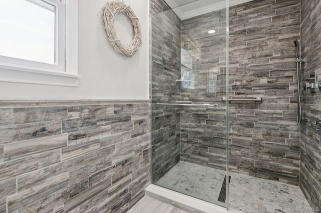 28 Sycamore Avenue, Lake Grove, NY 11755