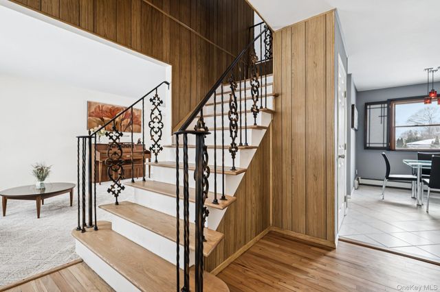 28 Sycamore Avenue, Lake Grove, NY 11755