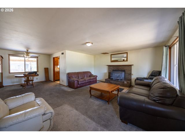 10285 Nw 314TH Ave, North Plains, OR 97133