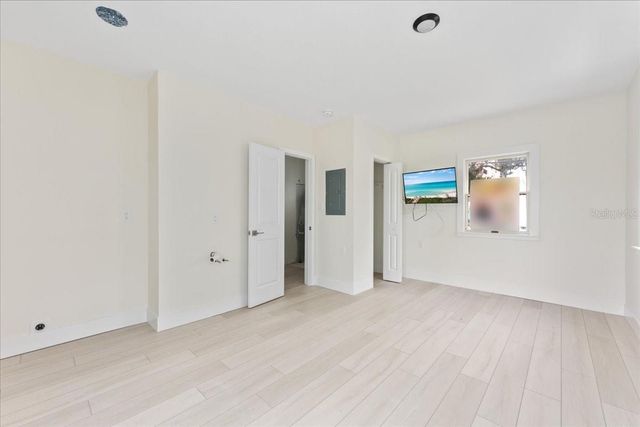 483 E SHORE DRIVE E2, Clearwater, FL 33767