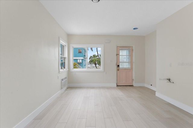 483 E SHORE DRIVE E2, Clearwater, FL 33767