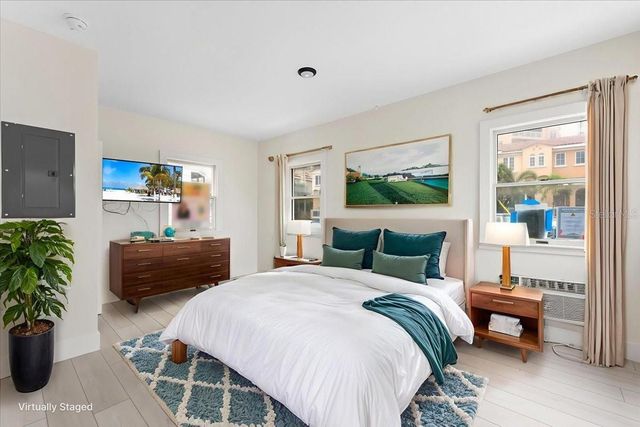 483 E SHORE DRIVE E2, Clearwater, FL 33767