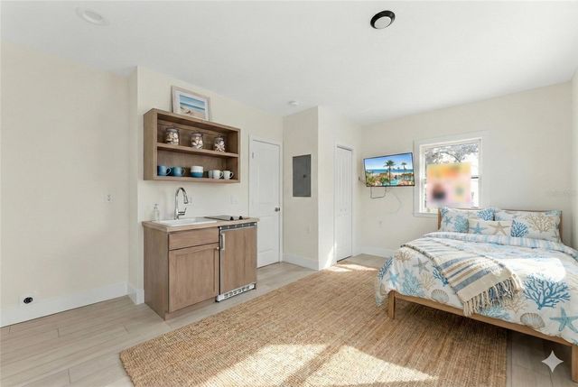 483 E SHORE DRIVE E2, Clearwater, FL 33767