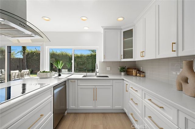 21891 Starfire Lane, Huntington Beach, CA 92646