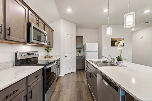 706 Heirloom Lane, Royse City, TX 75189