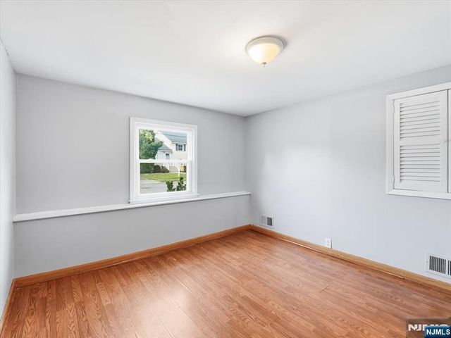 27 Carolyn Road, Belleville, NJ 07109